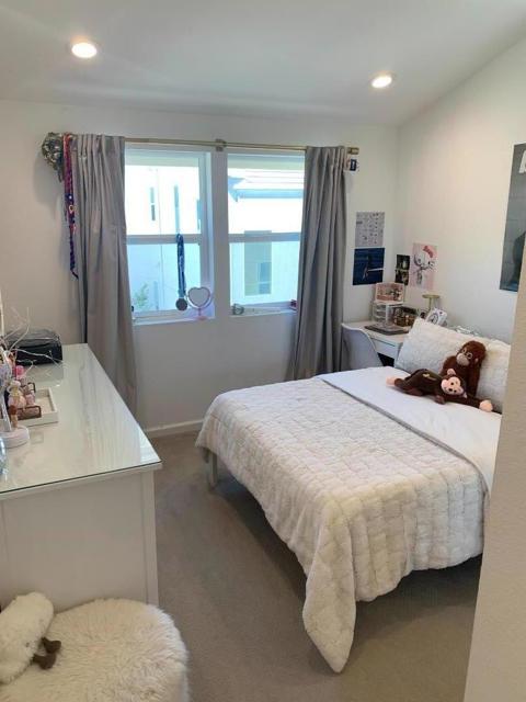 5808 Nugget Way, Dublin CA: https://media.crmls.org/mediaz/b5ab45a3-3be9-4a07-a3a2-37757dbc3fda.jpg