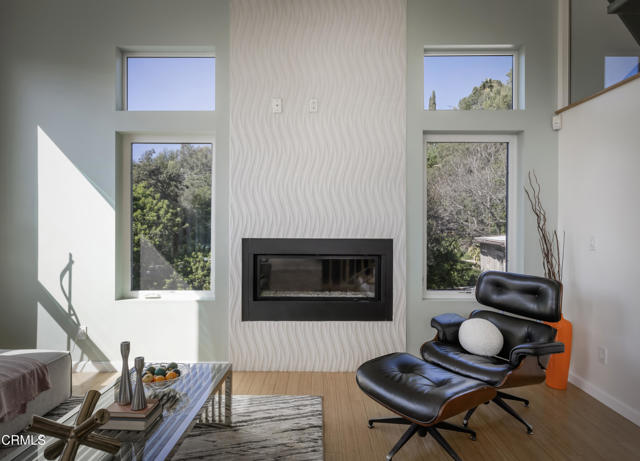 Detail Gallery Image 12 of 48 For 475 Rustic Dr, Los Angeles,  CA 90065 - 3 Beds | 3/1 Baths