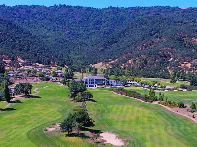 2555 Muirfield Way, Gilroy CA: https://media.crmls.org/mediaz/b5abbbd3-be68-4d24-b95c-be8ed7c2aba5.jpg