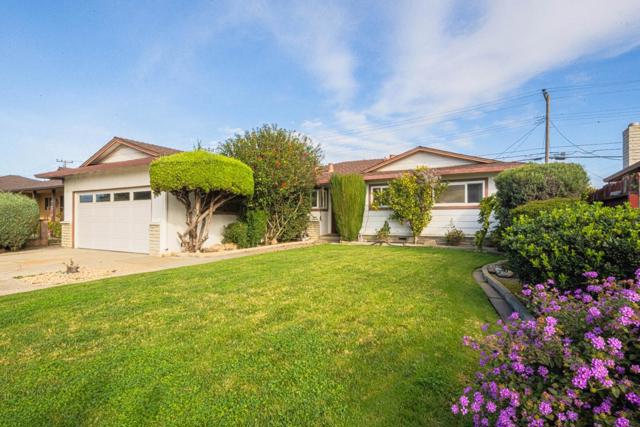 826 Central Avenue, Salinas CA: https://media.crmls.org/mediaz/b5ac2378-eb5b-4249-91d9-732acf5bb741.jpg