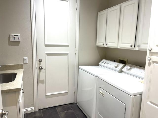 11 Mission Palms W Drive, Rancho Mirage CA: https://media.crmls.org/mediaz/b5acd9a2-71c2-447f-8189-b98466baf845.jpg
