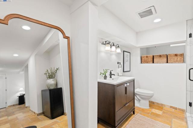 150 Ayer Ave, San Jose CA: https://media.crmls.org/mediaz/b5adf203-28bf-41d4-b1e7-6d5daab9b79f.jpg