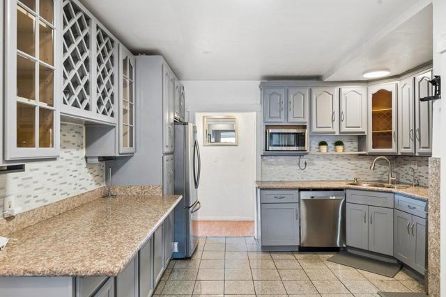 998 Hensley Avenue, San Bruno CA: https://media.crmls.org/mediaz/b5ae1afa-7dac-473f-a6bc-ddd972021467.jpg