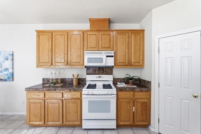 2014 Gammell Brown Place, Santa Clara CA: https://media.crmls.org/mediaz/b5ae5dce-597f-4b7e-b658-bd83a6a1cbe3.jpg