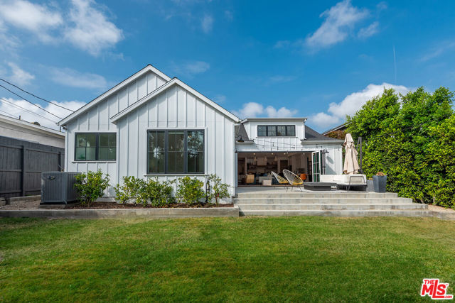 7614 Truxton Avenue, Los Angeles CA: https://media.crmls.org/mediaz/b5ae8e72-c7dd-4784-bd96-d30af2015b5f.jpg