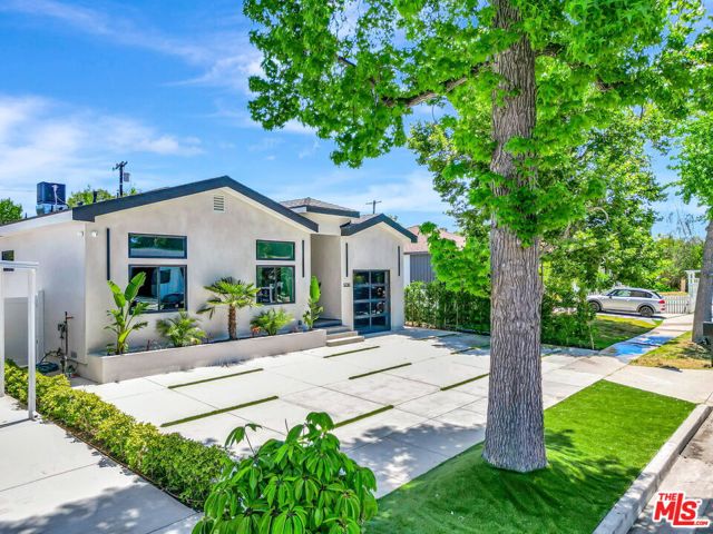 5730 Lasaine Avenue photo 5