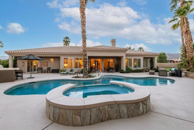 49700 Althea Court, La Quinta CA: https://media.crmls.org/mediaz/b5b15a58-6cb9-4833-8a27-4c9d4347d89c.jpg