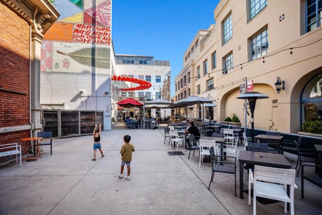 514 Washington Street, Santa Cruz CA: https://media.crmls.org/mediaz/b5b199be-42c6-4635-8389-de48bac709d0.jpg
