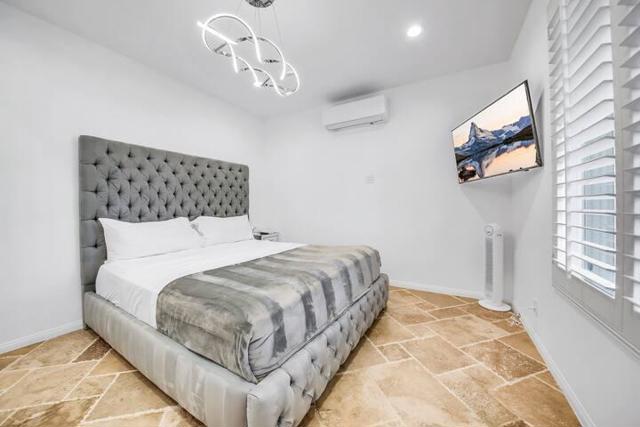 Image 37 of 96 For 84325 Canzone Drive