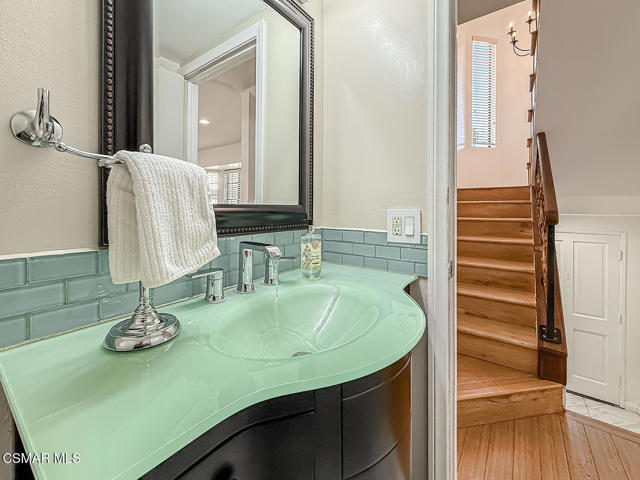 14715 Saticoy Street, Van Nuys CA: https://media.crmls.org/mediaz/b5b45e29-de5b-45f9-92e9-60bef39ac571.jpg