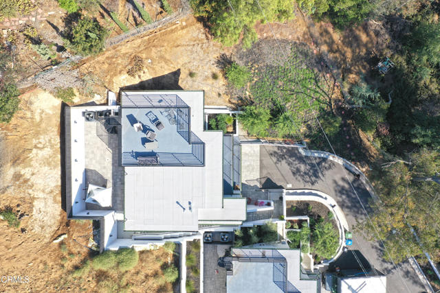 Detail Gallery Image 27 of 41 For 6565 Pickwick St, Los Angeles,  CA 90042 - 3 Beds | 3/1 Baths