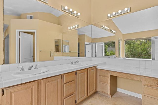 Detail Gallery Image 31 of 54 For 7004 Vista Olas, Carlsbad,  CA 92009 - 5 Beds | 3 Baths