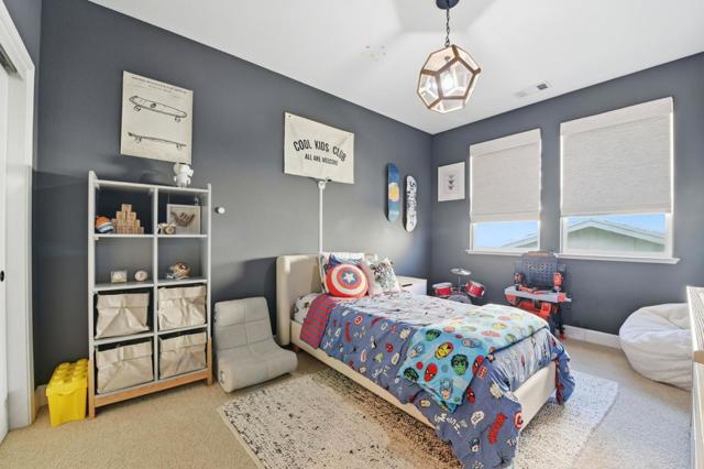 17725 Calle Mazatan, Morgan Hill CA: https://media.crmls.org/mediaz/b5b61438-b4f3-4f4d-936b-e92786af61be.jpg