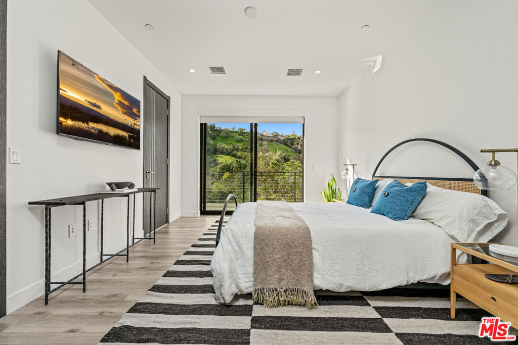 3820 Knobhill DriveSherman Oaks img 23