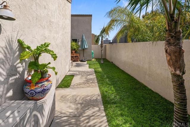 Detail Gallery Image 32 of 66 For 943 45 Windy Hill, Encinitas,  CA 92024 - 4 Beds | 4 Baths