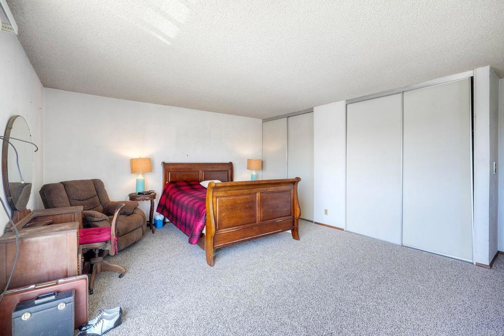 2302 Greenbrier Drive - photo 15
