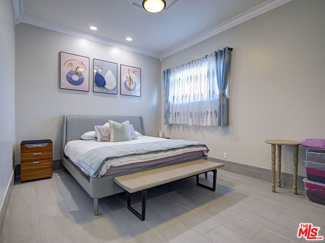 7800 Veragua Drive, Playa del Rey CA: https://media.crmls.org/mediaz/b5b6b445-a350-450a-ad02-5bd1f2bafe66.jpg