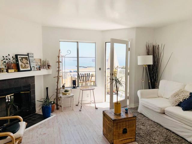 161 Cleo Rand Lane, San Francisco CA: https://media.crmls.org/mediaz/b5b6ee8e-7d7e-461f-81f1-79fb30ff196a.jpg