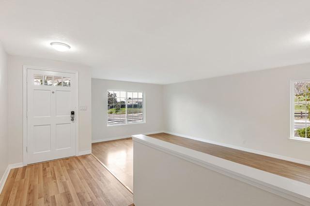 3695 Skyline Drive, Hayward CA: https://media.crmls.org/mediaz/b5b8344a-8732-4d0e-9981-8cf22e8b3934.jpg