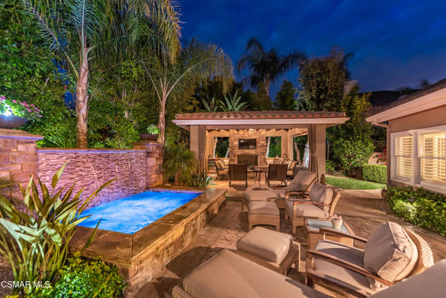 48 Golden Glen Drive, Simi Valley CA: https://media.crmls.org/mediaz/b5bb8dad-ba00-420e-b62e-64eeb5d800d9.jpg