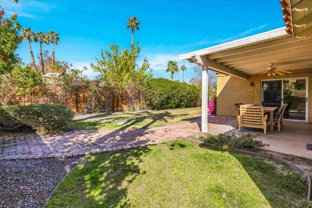36429 Las Begonias, Cathedral City CA: https://media.crmls.org/mediaz/b5bd145b-5bb6-4f62-be52-e0ae2f085628.jpg
