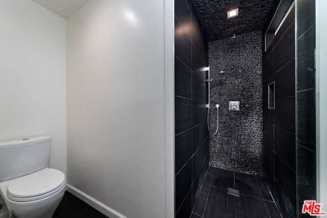 8328 Kirkwood Drive, Los Angeles CA: https://media.crmls.org/mediaz/b5bd25ba-2537-4975-80c3-f0d7a5ba657b.jpg