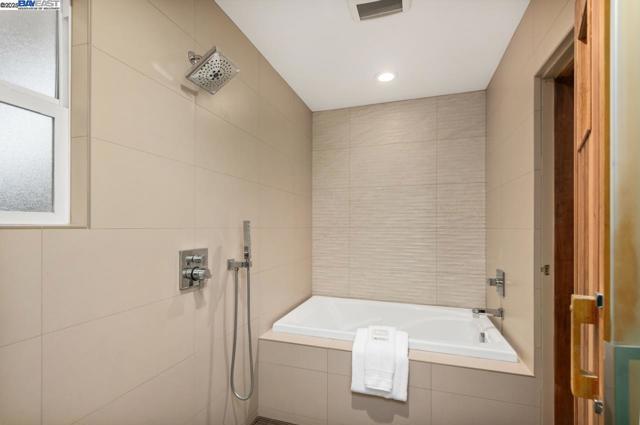 Image 30 of 48 For 6379 Arlington Dr