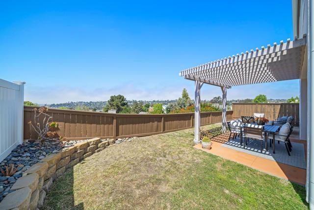 4507 Carnaby Court, Carlsbad CA: https://media.crmls.org/mediaz/b5bde4f5-f243-4caf-8741-9614b6c39403.jpg