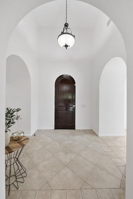 Image 4 of 38 For 81961 Contento Street