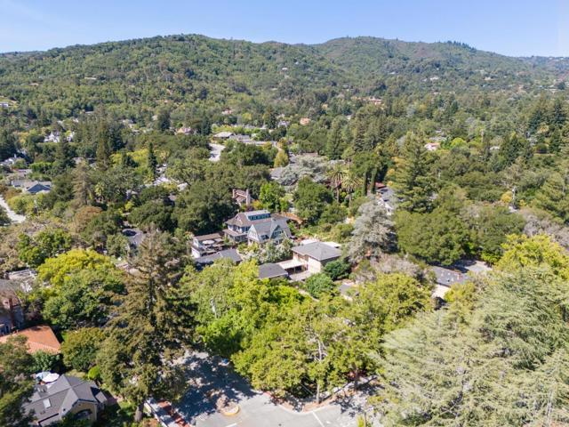 327 Bachman Avenue, Los Gatos CA: https://media.crmls.org/mediaz/b5bf9831-870b-4bc6-a5b0-13aa591ef662.jpg