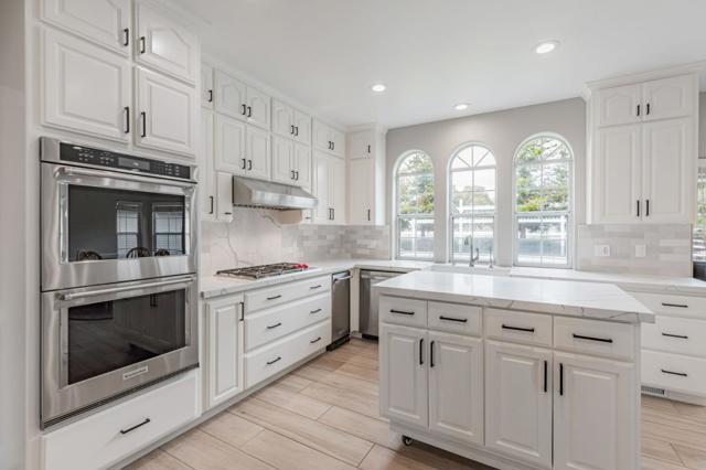 560 Tevis Trail, Hollister CA: https://media.crmls.org/mediaz/b5c05e15-71c6-461b-99e4-0e63b1230c12.jpg