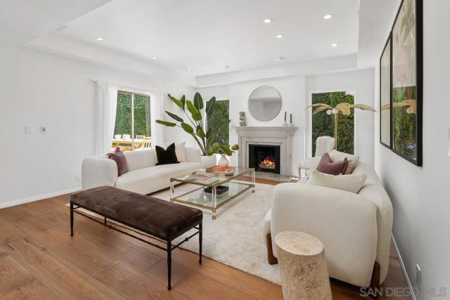 7505 Pepita Way, La Jolla CA: https://media.crmls.org/mediaz/b5c0a8c2-b9ac-48aa-8b83-6937b7e30a98.jpg