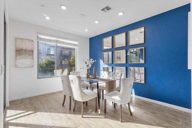 25218 Parklane Drive, Hayward CA: https://media.crmls.org/mediaz/b5c0f688-b1ff-4d81-9762-2f47788eb19a.jpg