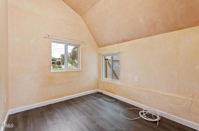 Detail Gallery Image 7 of 12 For 831 Blaine Ave, Fillmore,  CA 93015 - 2 Beds | 1 Baths