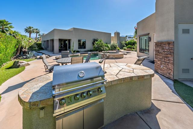 36066 Da Vinci Drive, Cathedral City CA: https://media.crmls.org/mediaz/b5c295b3-3ff9-422a-9a9e-db496587d20f.jpg
