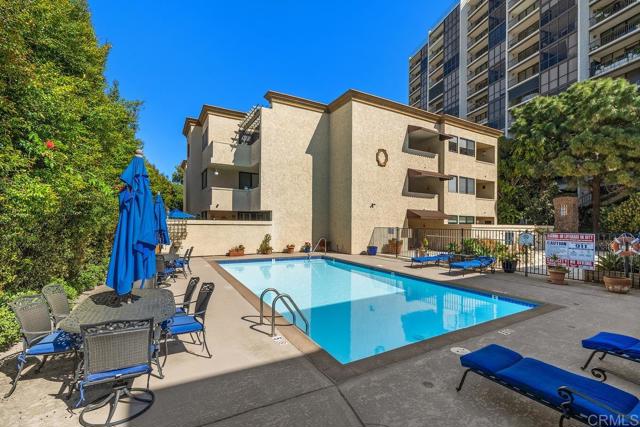 Detail Gallery Image 34 of 42 For 2420 Torrey Pines Rd #B202,  La Jolla,  CA 92037 - 2 Beds | 2 Baths