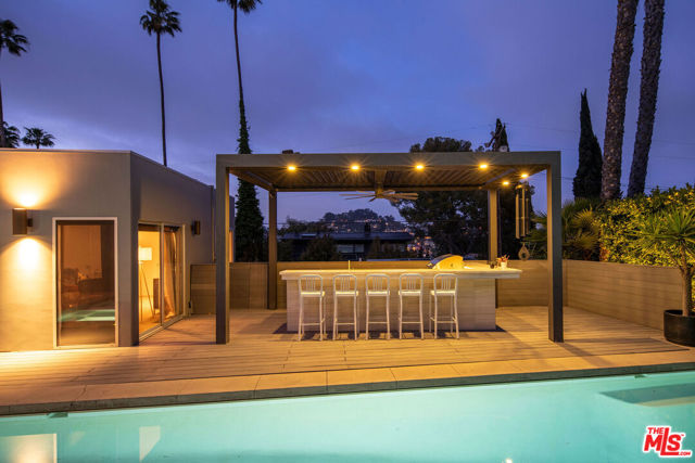 1344 Maltman Avenue, Los Angeles CA: https://media.crmls.org/mediaz/b5c3d8c4-f267-4ddd-9b14-93541e6d7f69.jpg