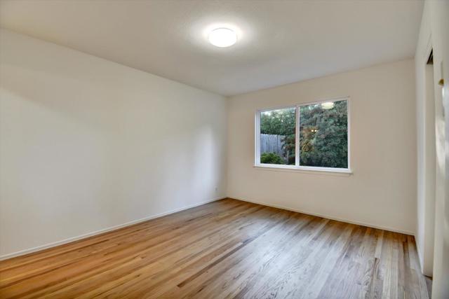 16 Christopher Court, Daly City CA: https://media.crmls.org/mediaz/b5c3ec5f-be15-4e5e-8d65-e39701f879f4.jpg