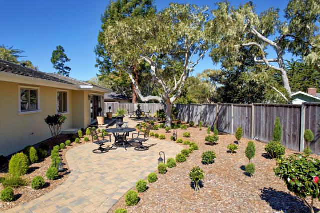 1147 Arrowhead Road, Pebble Beach CA: https://media.crmls.org/mediaz/b5c48b3b-45f5-4e0f-a906-4fa14300688d.jpg