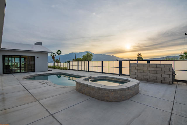 Property Photo 33