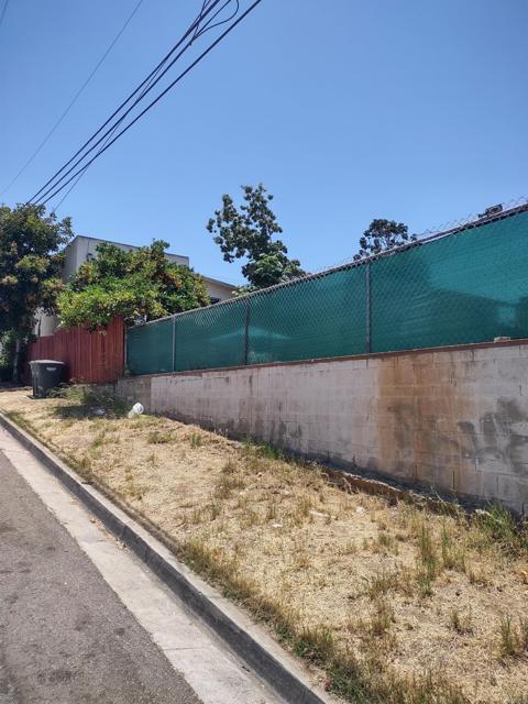 1843 E 16Th Street, National City CA: https://media.crmls.org/mediaz/b5c6dfbd-f2e8-407e-b22d-e7e82cacff24.jpg