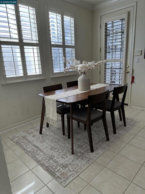 Image 11 of 29 For 518 Silver Maple Dr