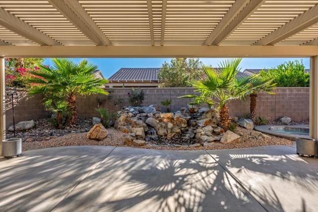78589 Rainswept Way, Palm Desert CA: https://media.crmls.org/mediaz/b5c7f593-b767-437f-8d58-01bf540aeb51.jpg
