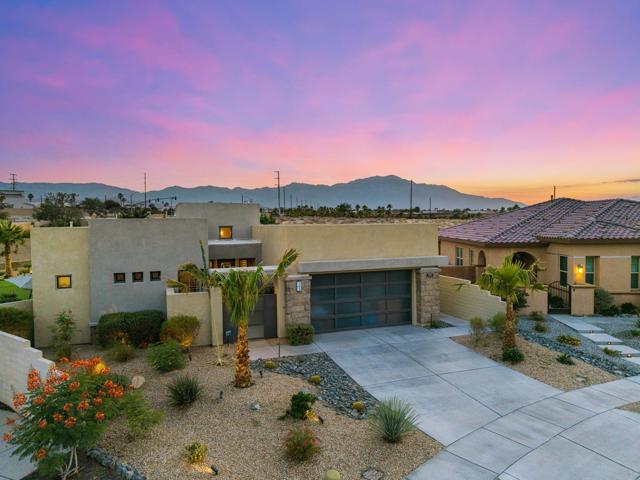 74425 Zeppelin Drive, Palm Desert CA: https://media.crmls.org/mediaz/b5c8418f-cbdd-4f1c-9a57-b20e01437eb0.jpg