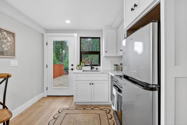 230 Fern Rock Way, Boulder Creek CA: https://media.crmls.org/mediaz/b5c9911c-e851-4912-a140-46ff97c570d6.jpg