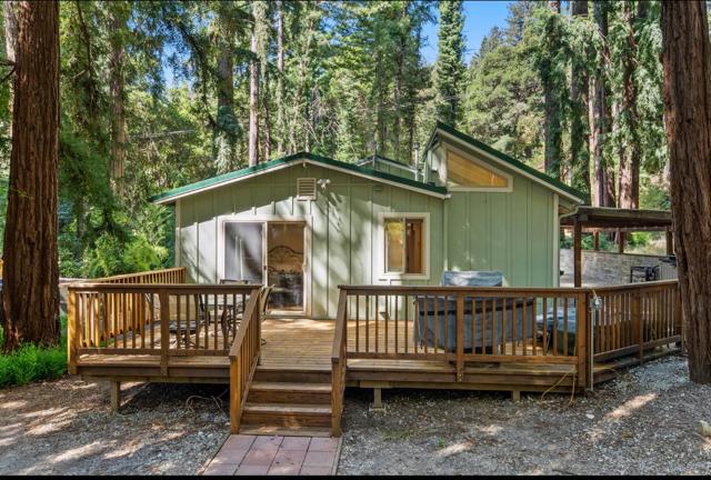 1018 Rambling Road, Boulder Creek CA: https://media.crmls.org/mediaz/b5c9beaa-d1d5-4440-a1d2-4900ed1ec13a.jpg
