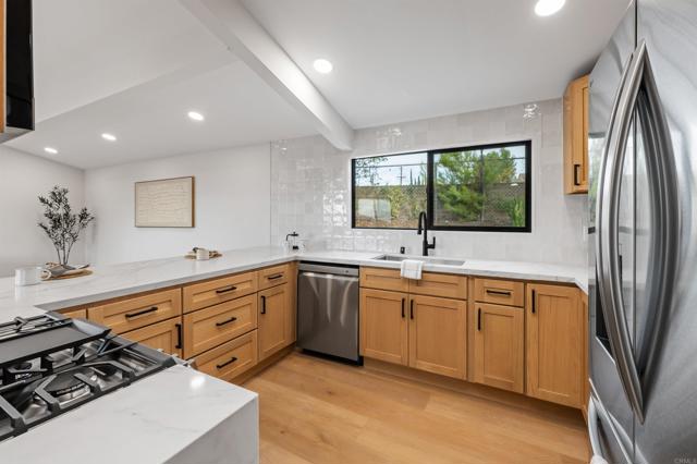 Detail Gallery Image 15 of 33 For 1781 Colter Lake Ct, El Cajon,  CA 92019 - 3 Beds | 2 Baths