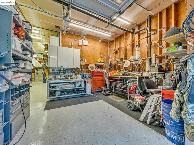 17035 TERMINOUS RD, Isleton CA: https://media.crmls.org/mediaz/b5ca030e-e445-43af-926b-075745fe83ab.jpg