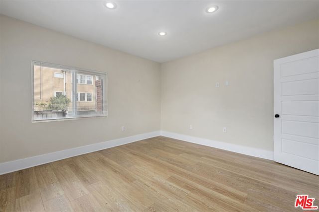 3166 San Marino Street, Los Angeles CA: https://media.crmls.org/mediaz/b5cae3a4-ffa6-4fc6-b225-5280a8350295.jpg