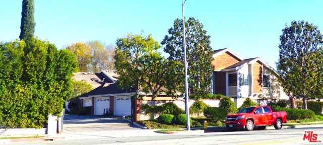 5930 Tampa Avenue, 101 photo 1
